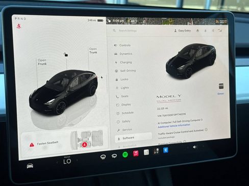 Used 2023 Tesla Model Y Performance AWD/4WD image 27