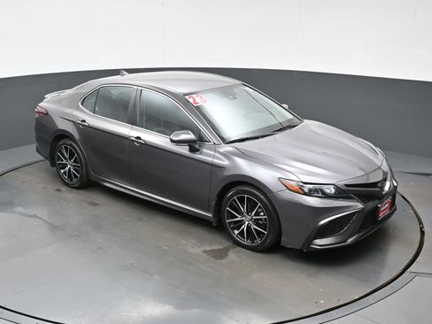 Used 2023 Toyota Camry SE FWD image 33