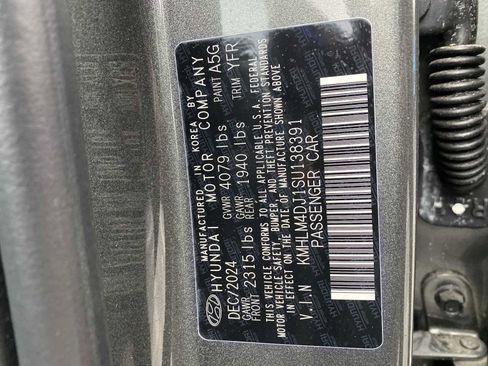 Certified 2025 Hyundai Elantra Blue image 32