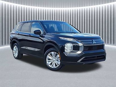 New 2026 Mitsubishi Outlander ES