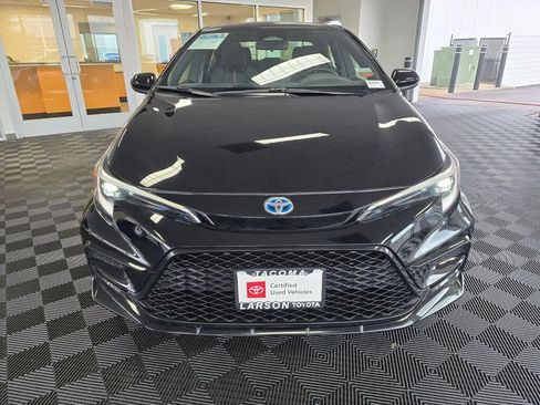 Certified 2023 Toyota Corolla SE w/ SE Package image 8