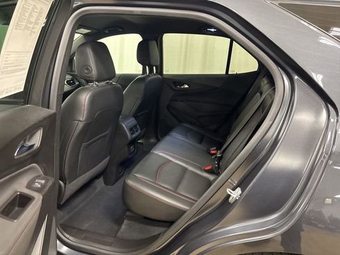 Used 2022 Chevrolet Equinox RS w/ RS Leather Package FWD image 17