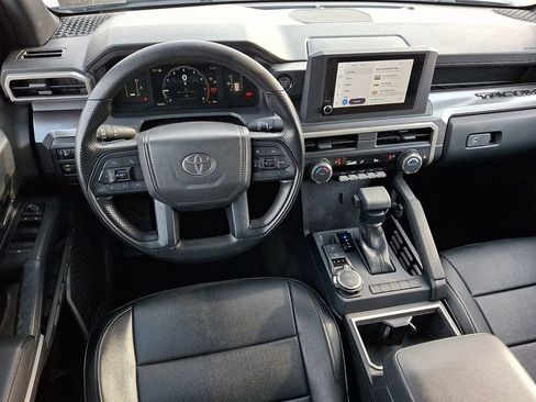 Used 2025 Toyota Tacoma SR5 image 2