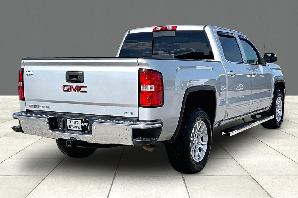 Used 2017 GMC Sierra 1500 SLE w/ SLE Value Package AWD/4WD image 2