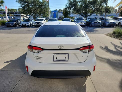 Certified 2024 Toyota Corolla LE FWD image 5