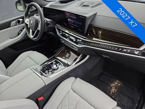 Used 2027 BMW X7 xDrive40i w/ Executive Package AWD/4WD image 34