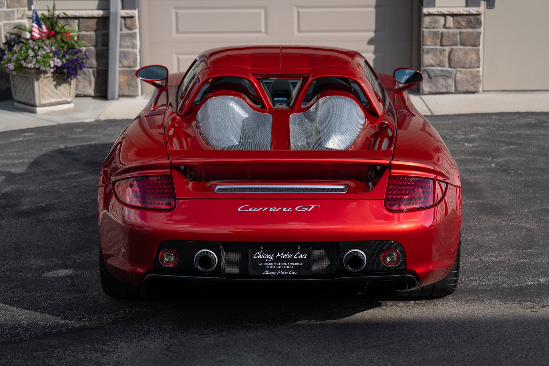 Used 2005 Porsche Carrera GT RWD image 16