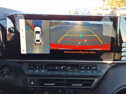 Used 2025 Toyota Camry XSE image 12