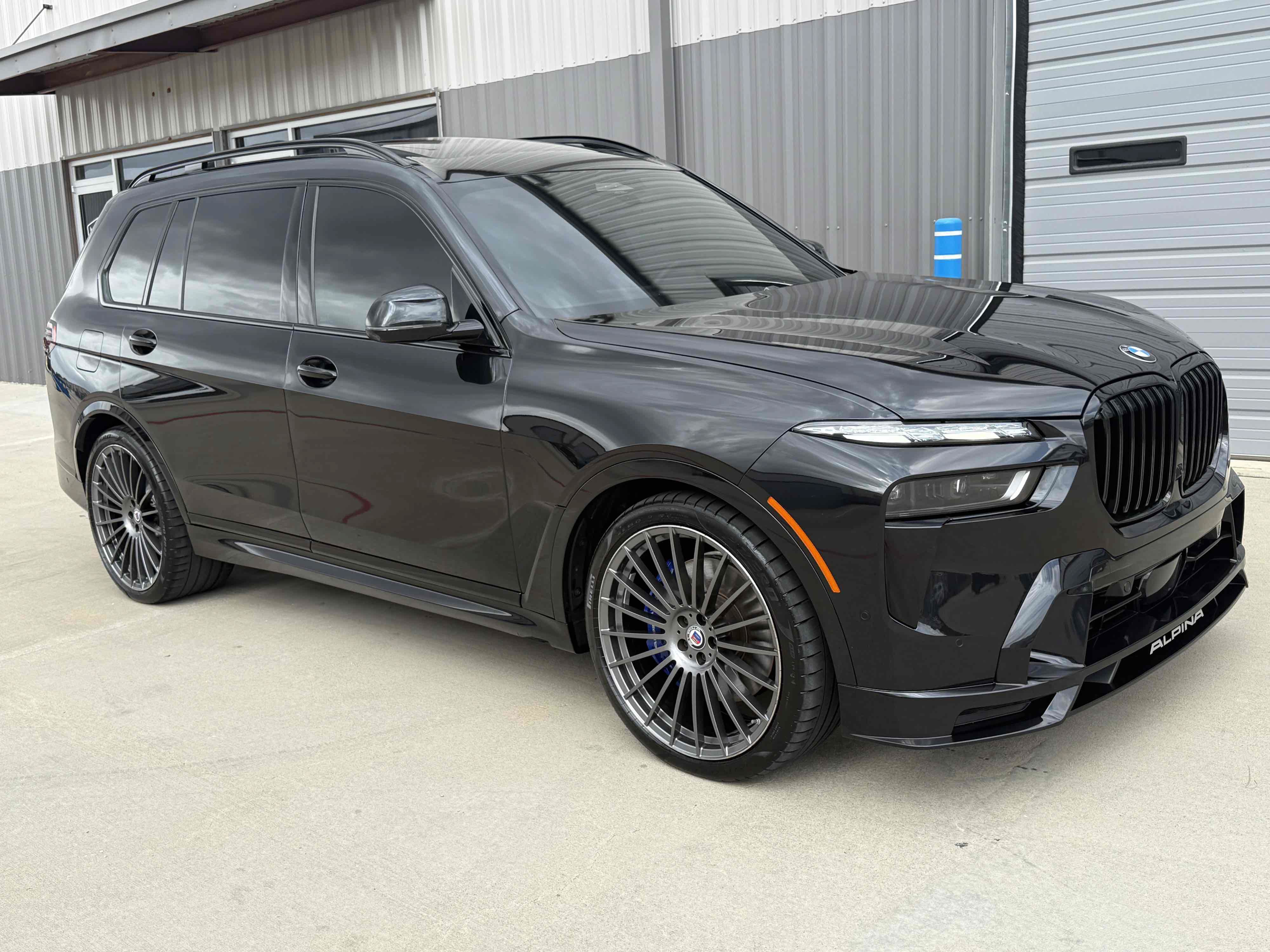 Used 2025 BMW ALPINA XB7 AWD/4WD image 47