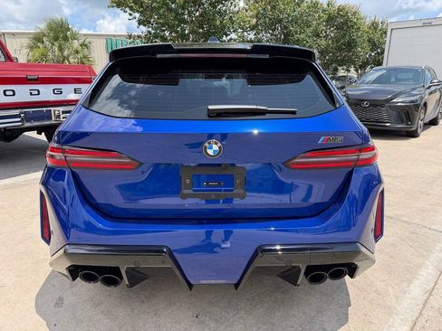 Used 2026 BMW M5 Touring AWD/4WD image 19