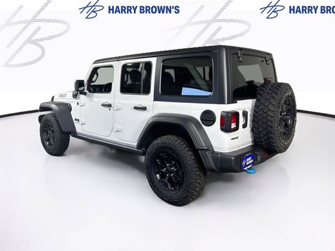 Used 2023 Jeep Wrangler Unlimited w/ Cold Weather Group AWD/4WD image 28