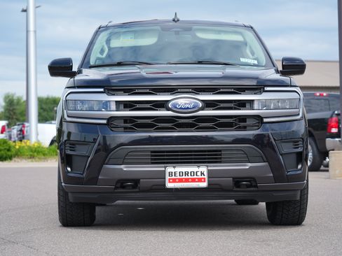 Used 2022 Ford Expedition XLT AWD/4WD image 8