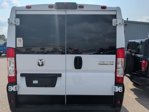 Used 2025 RAM ProMaster 2500 w/ U-Haul Equipment Group FWD image 5