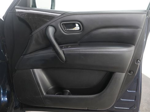 Used 2022 INFINITI QX80 Luxe image 14