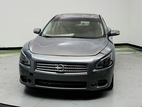 Used 2010 Nissan Maxima 3.5 SV w/ Tech Pkg FWD image 2