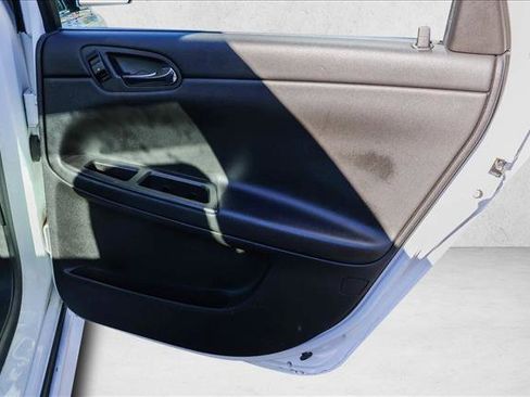 Used 2016 Chevrolet Impala LT image 25