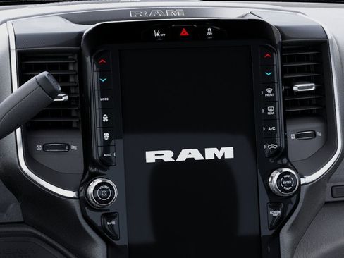 New 2025 RAM 2500 Big Horn AWD/4WD image 75