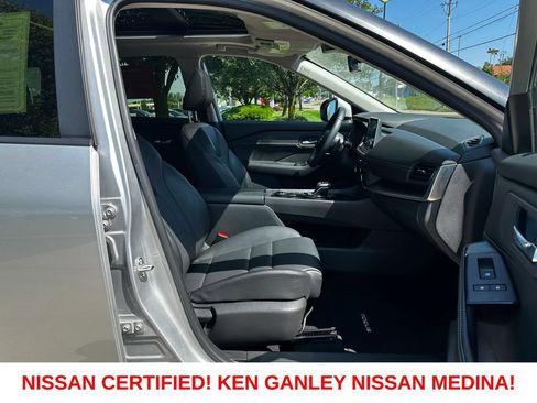 Certified 2024 Nissan Rogue SV w/ SV Premium Package AWD/4WD image 49