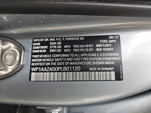 Used 2023 Porsche Macan w/ Premium Package Plus image 18