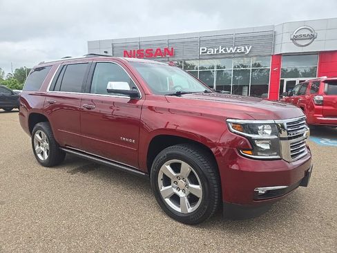 Used 2020 Chevrolet Tahoe Premier AWD/4WD image 1