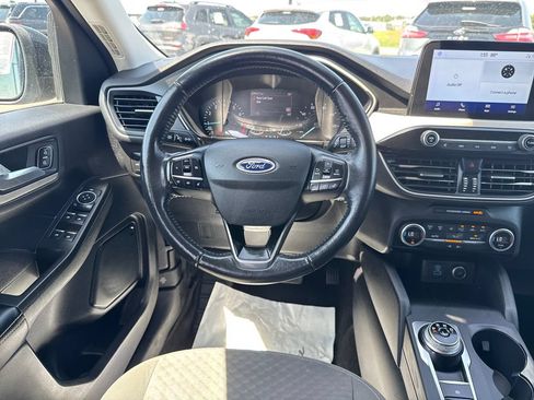 Used 2021 Ford Escape SE w/ SE Sport Appearance Package FWD image 13