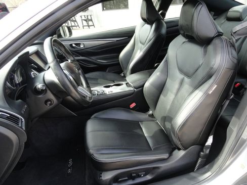 Used 2018 INFINITI Q60 LUXE w/ Sensory Package 2.0T Luxe image 8