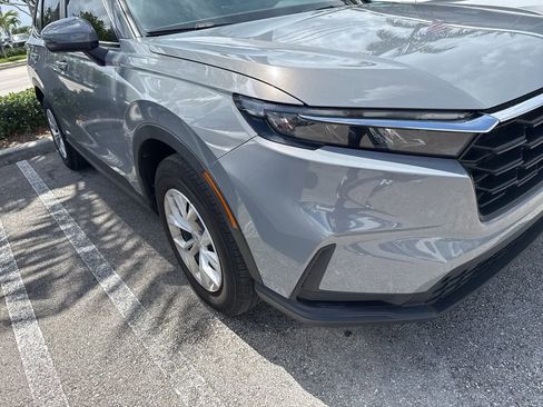 Used 2024 Honda CR-V LX image 5