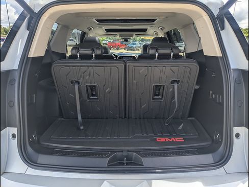 Used 2020 GMC Acadia Denali w/ Technology Package AWD/4WD image 22