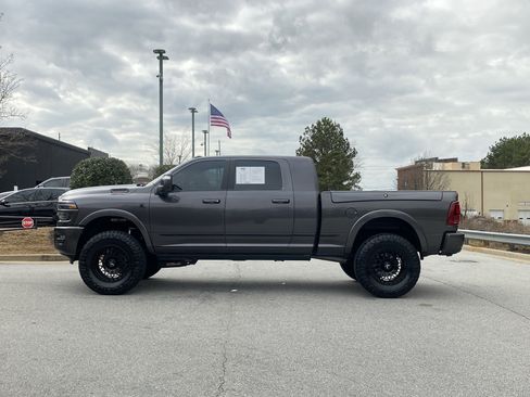 Used 2025 RAM 3500 Limited image 15