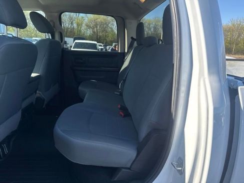 Used 2016 RAM 2500 Tradesman w/ Chrome Appearance Group AWD/4WD image 13