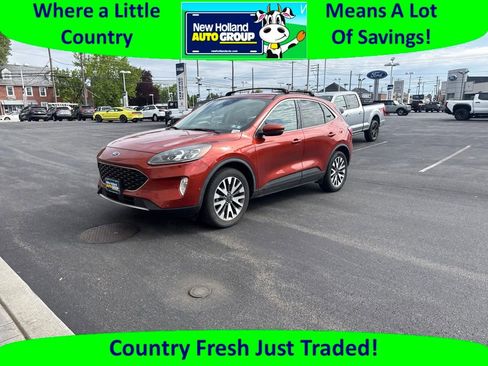 Used 2020 Ford Escape Titanium AWD/4WD image 1