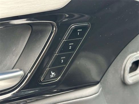 Certified 2023 Acura MDX SH-AWD w/ Technology Package image 21