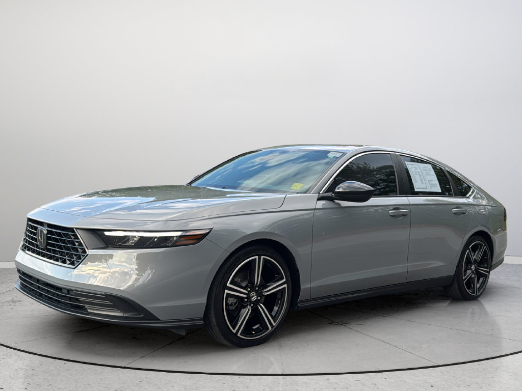 Used 2025 Honda Accord Sport image 4