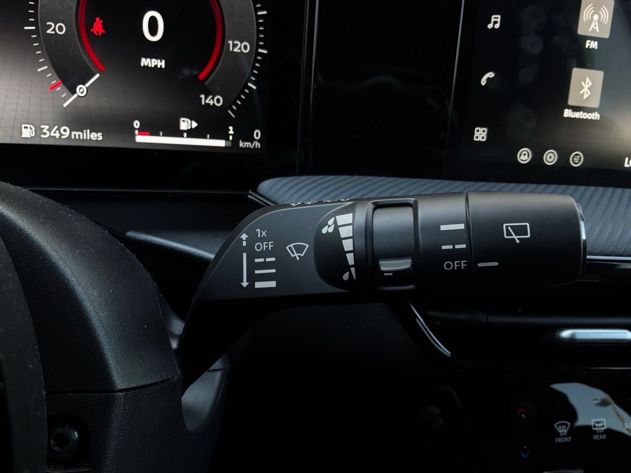Used 2026 Nissan Kicks SR FWD image 41