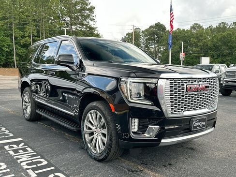 Used 2022 GMC Yukon Denali AWD/4WD image 2
