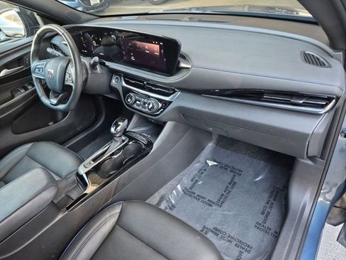 Used 2024 Buick Envista Sport Touring w/ Convenience I Package FWD image 18