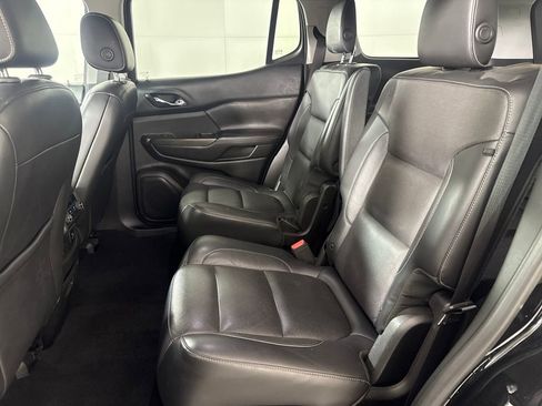 Used 2018 GMC Acadia SLT image 12