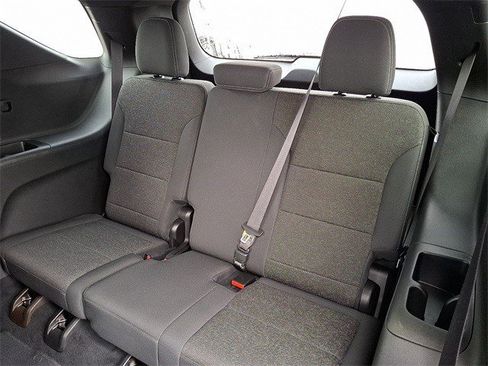 Certified 2025 Chevrolet Traverse LT image 12