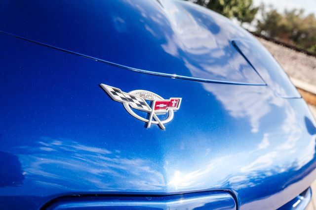Used 2003 Chevrolet Corvette Coupe w/ Preferred Equipment Group RWD image 24