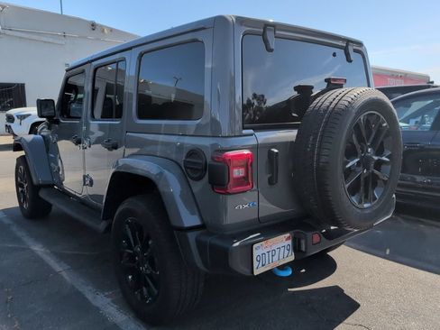 Used 2023 Jeep Wrangler Unlimited Sahara AWD/4WD image 4