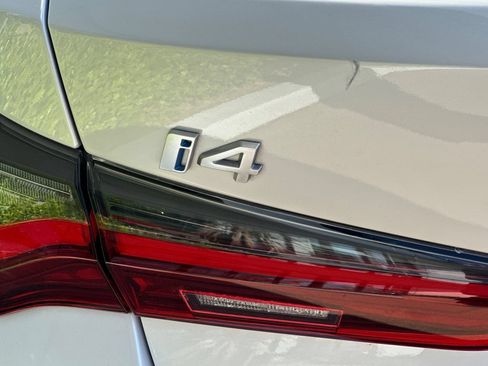 Used 2023 BMW i4 eDrive35 RWD image 21