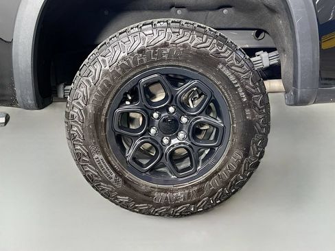 Used 2024 Chevrolet Silverado 1500 ZR2 w/ ZR2 Bison Edition AWD/4WD image 32