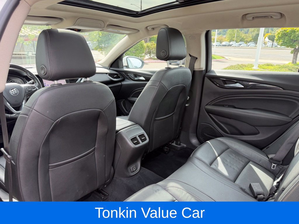 Used 2018 Buick Regal Essence w/ Driver Confidence Package #1 AWD/4WD image 28
