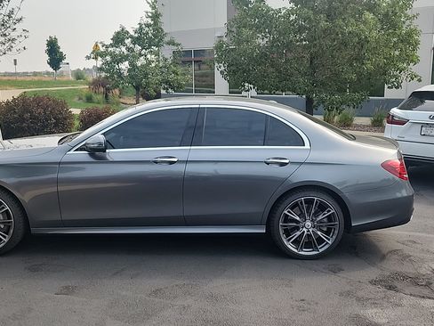 Used 2019 Mercedes-Benz E 450 4MATIC Sedan image 4