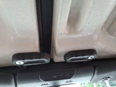 Used 2022 Jeep Wrangler Unlimited Sport AWD/4WD image 36