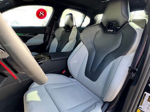 Used 2026 BMW M5 Sedan w/ Carbon Package image 17