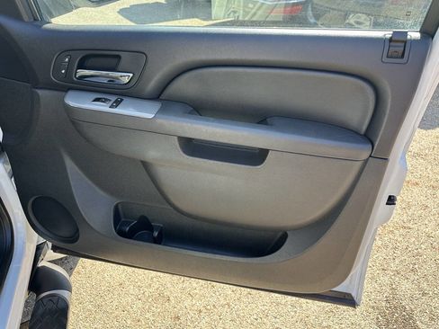 Used 2011 Chevrolet Tahoe LT w/ Luxury Package image 24