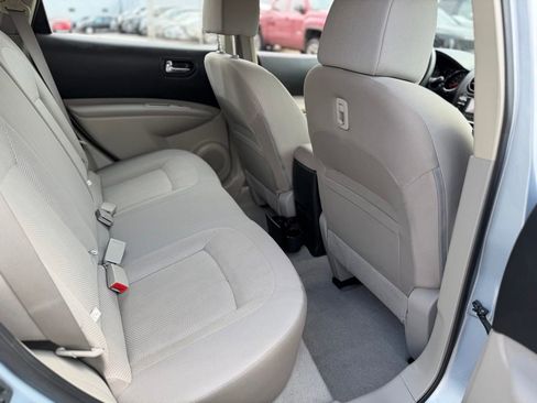 Used 2014 Nissan Rogue S w/ Convenience Package AWD/4WD image 10
