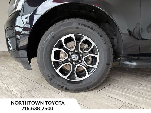 Used 2024 Ford Expedition XLT AWD/4WD image 7