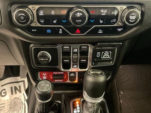 Used 2025 Jeep Wrangler Unlimited Sport S 4xe AWD/4WD image 21